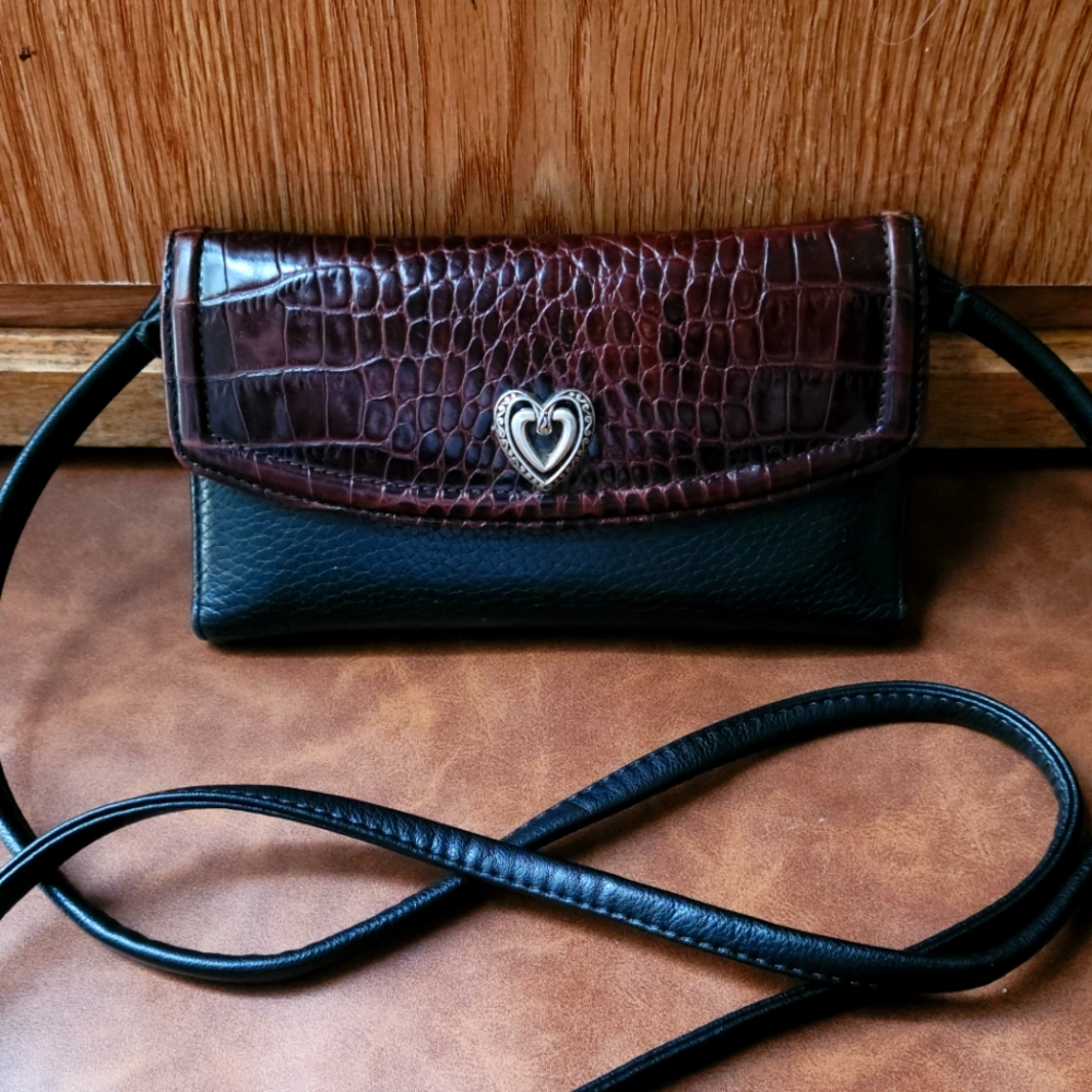 Brighton Trifold Crocodile Embossed Leather Crossbody | Wallet